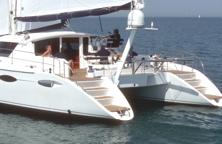 Продажа парусных и моторных катамаранов Fountaine Pajot