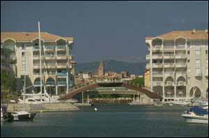 ������ Port Fr&eacute;jus.