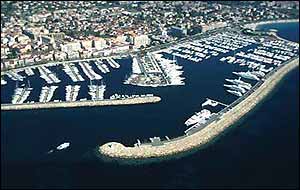 ������ Ports de Golfe Juan.