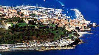 ������ Port de Saint - Tropez.