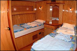 M/Y Golden Dolphin