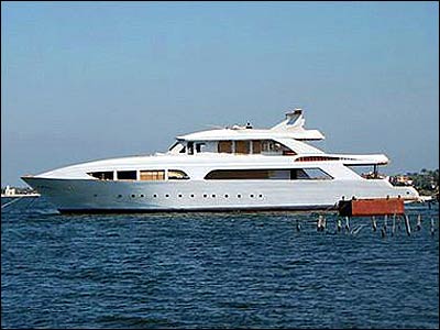 M/Y Infinity