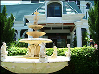 Beverly Plaza Hotel (��������� ������� �����)