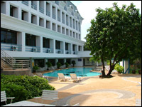 ����� ������� (Camelot Hotel)