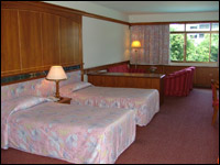 ����� ������� (Camelot Hotel)