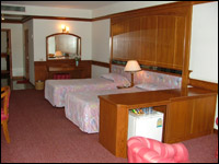 ����� ������� (Camelot Hotel)