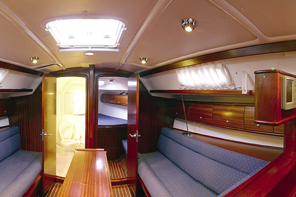 �������� ���� Bavaria 36