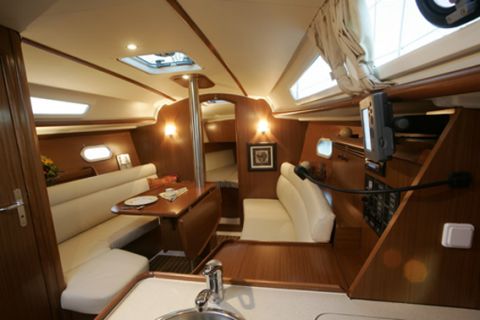 �������� ���� Sun Odyssey 32