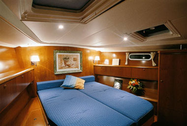 �������� ���� Sun Odyssey 54 DS