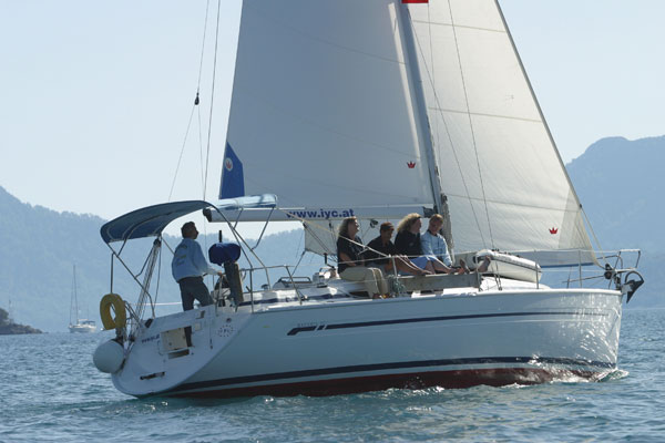 �������� ���� Bavaria 36